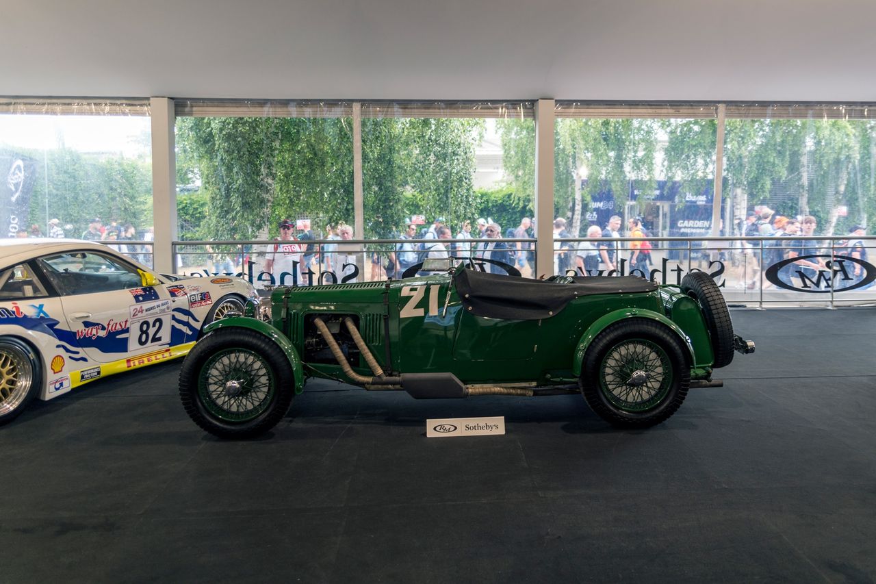 Samchody z aukcji RM Sotheby's w Le Mans (2023)