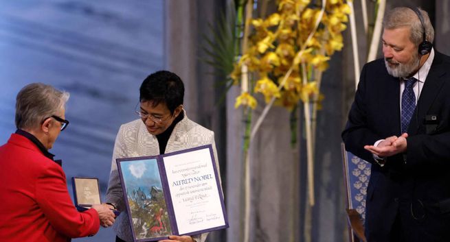 W Oslo laureaci Pokojowej Nagrody Nobla odebrali dyplomy oraz złote medale