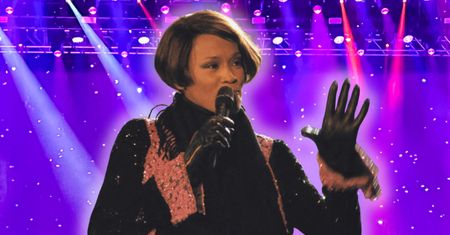 Na występ Whitney Houston w Sopocie czekała cała Polska. Artystka spóźniła się ponad godzinę i narzekała na przeszywające zimno: "Była mocno wkurzona"