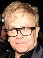 Elton John w serialu "Sąsiedzi"?
