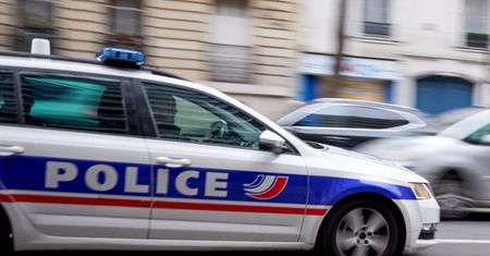Zbiorowy gwałt w aglomeracji Paryża. Zatrzymano 11 osób. Wszystko nagrywali