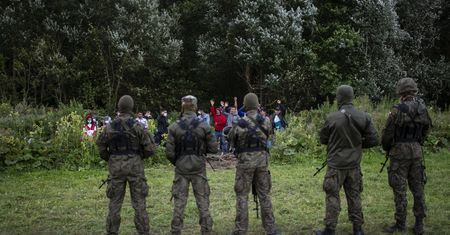 Dramatyczna sytuacja na granicy z Białorusią. Wsparcie wojska