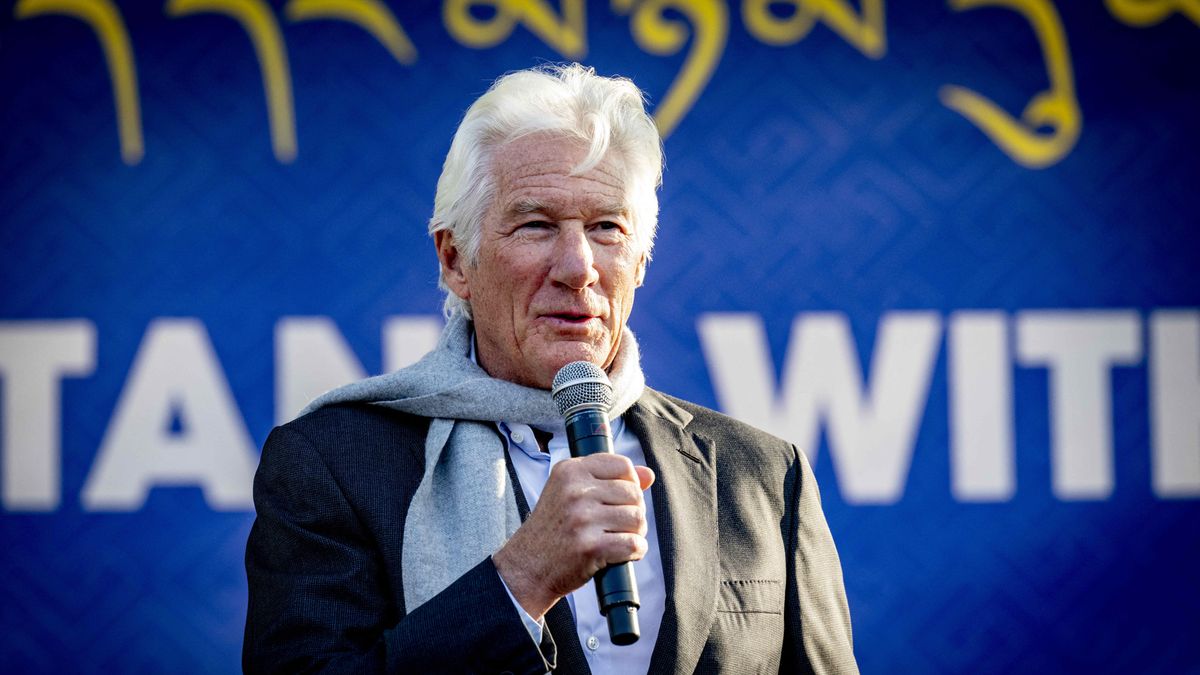 Richard Gere Joins Tibetans and Supporters In The Hague
American Actor Richard Gere, president of the International Campaign for Tibet organization, arrives for the commemoration of the 66th anniversary of the Tibetan National Uprising Day in The Hague, the Netherlands, 10 March 2025. Activists are marking the anniversary of the Tibetan Uprising against China that started on 10 March 1959 and led Tibetan spiritual leader the Dalai Lama to flee Tibet. Photo by Robin Utrecht/ABACAPRESS.COM 
Dostawca: PAP/Abaca
Utrecht Robin/ABACA
Richard Gere Joins Tibetans and Supporters In The Hague
