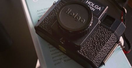 Legendarna Holga zamyka fabrykę. Czy to koniec ery lomografii?