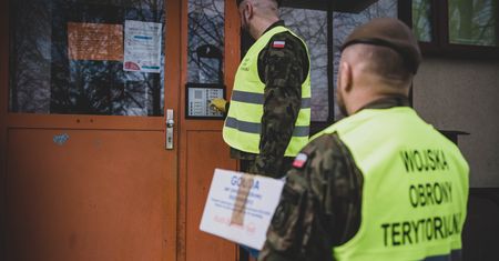 Koronawirus u sześciu żołnierzy Wojsk Obrony Terytorialnej. Według burmistrza zataili zakażenie