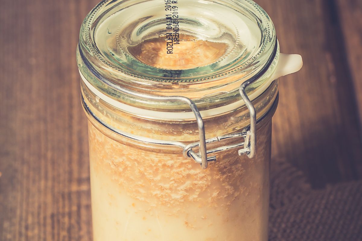 Zakwas na żurek jest smaczniejszy z dodatkiem przypraw