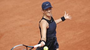 Roland Garros: Wiktoria Azarenka odprawiła duński talent. Niewiarygodny powrót Kateriny Siniakovej