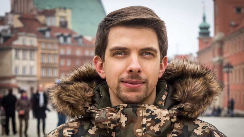 building, travel, people, person, street, background, adult, young, vacation, style, man, male, city, urban, cold, caucasian, tourism, royal, winter, castle, poland, jacket, warsaw
