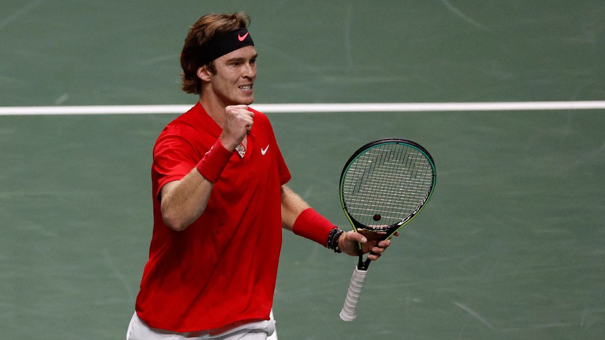 PAP/EPA / JUANJO MARTIN / Na zdjęciu: Andriej Rublow