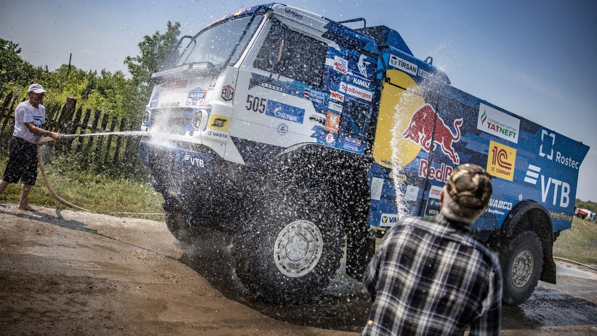 Zdjęcie okładkowe artykułu: Materiały prasowe / Red Bull / Na zdjęciu: ciężarówka Kamaz 