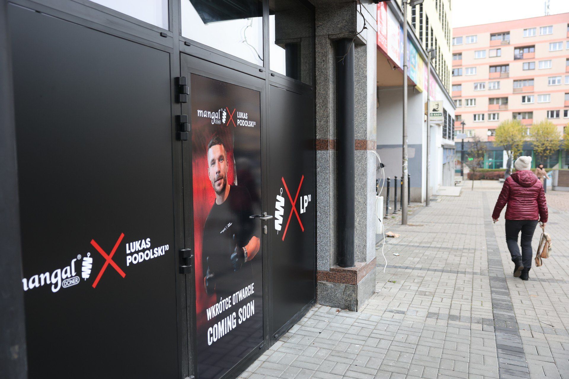 Lukas Podolski otworzył nowy lokal z kebabem, I nie jest to Zabrze