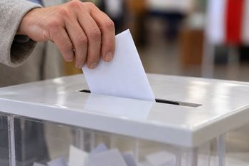 Wybory prezydenckie 2025: 8 członków komisji z Włocławka i 9 z Wieńca  oskarżonych