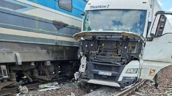 Wjechał pod pociąg jadący z Polski do Kijowa. Chwile grozy na torach