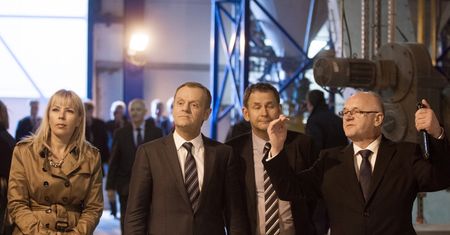 Budowa nowego bloku elektrowni w Jaworznie. Tusk: pracowałem tu 30 lat temu