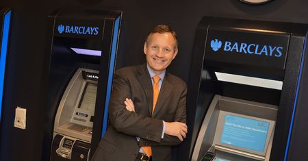 Bank Barclays zamknie jedną czwartą placówek