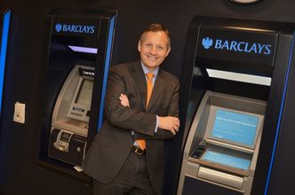 Bank Barclays zamknie jedną czwartą placówek