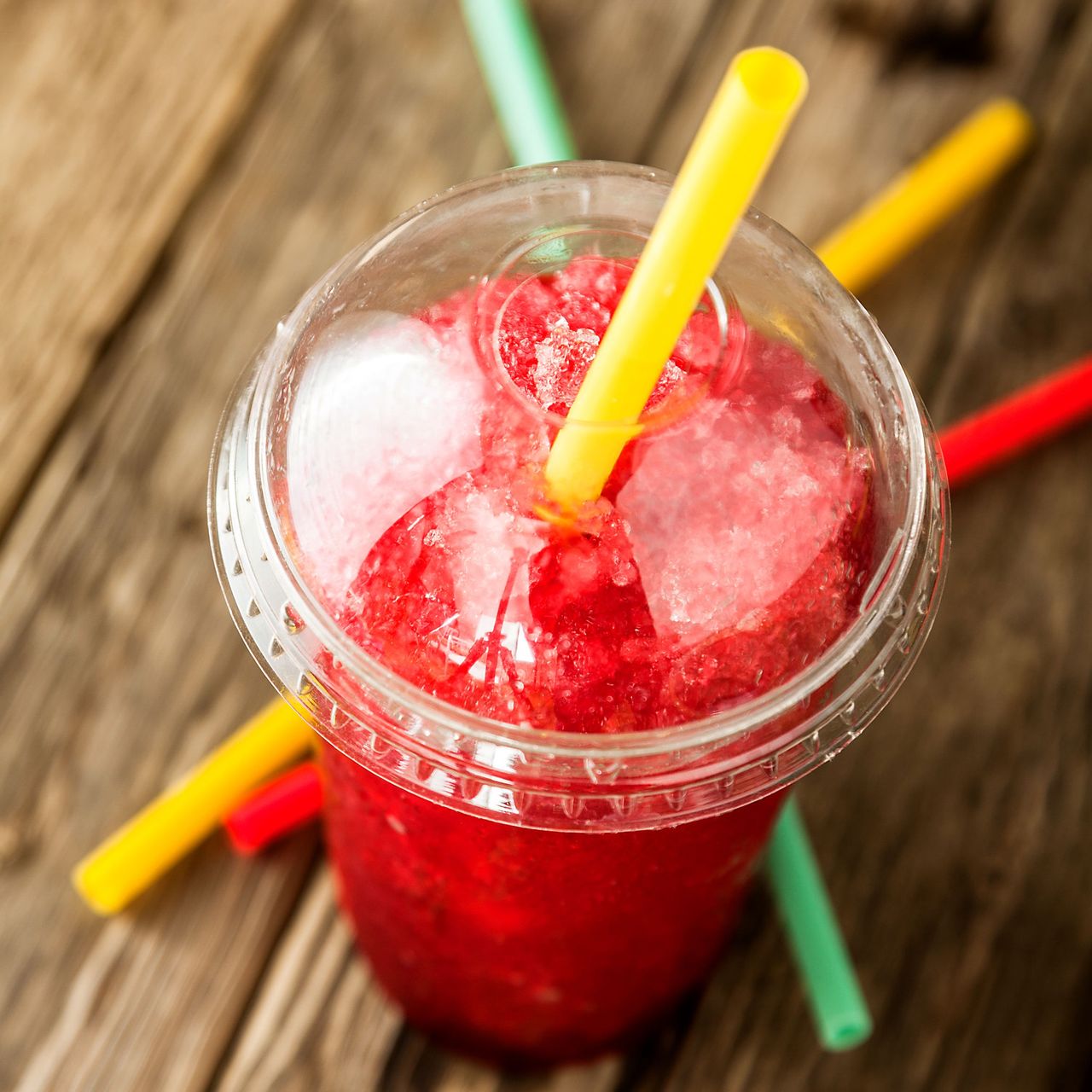 Granita truskawkowa. Orzeźwiający deser w prostym przepisie