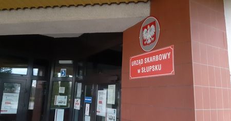 139 podatników w Słupsku zarobiło ponad milion złotych. Większość wybrała podatek liniowy