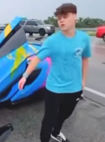 Youtuber rozbił auto warte fortunę. Straszne, jak się zachował