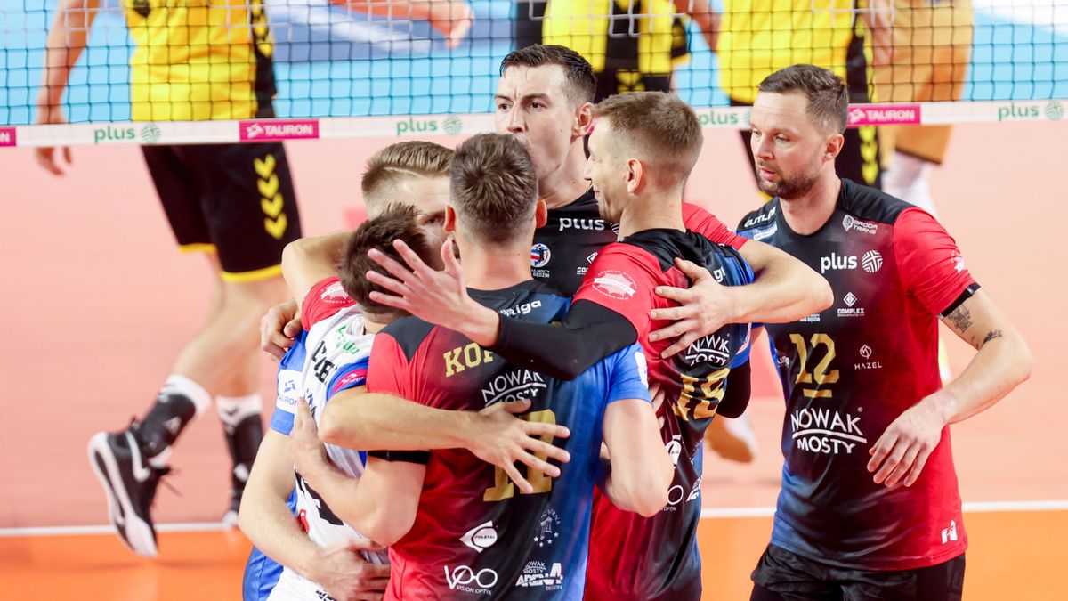 PAP / Michał Meissner / Na zdjęciu: siatkarze MKS-u Będzin