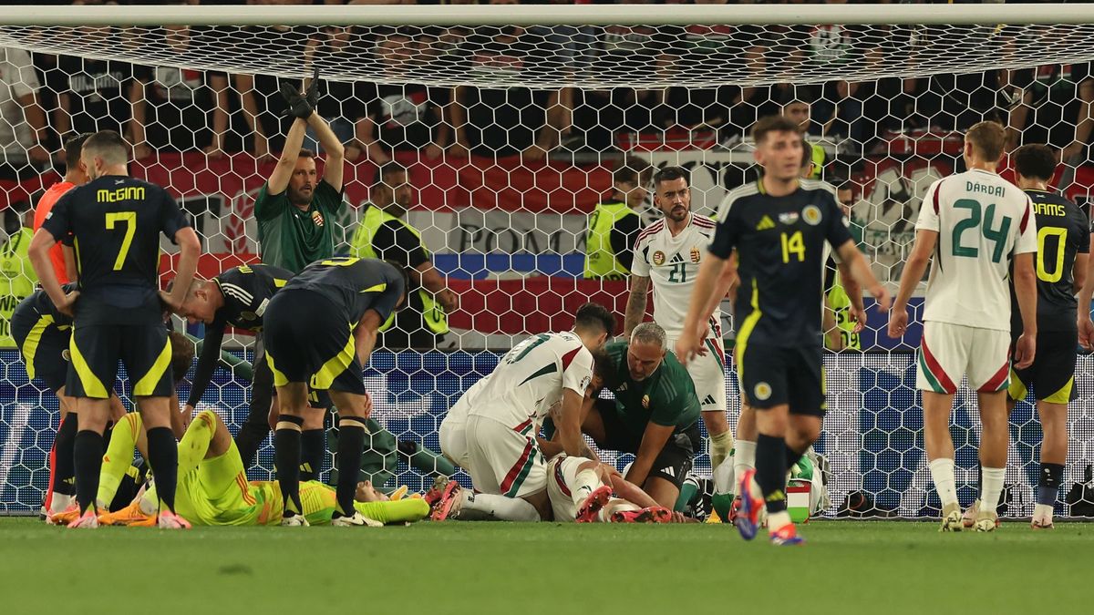 Getty Images /  Ian MacNicol / Na zdjęciu: służby medyczne wokół Barnabasa Vargi