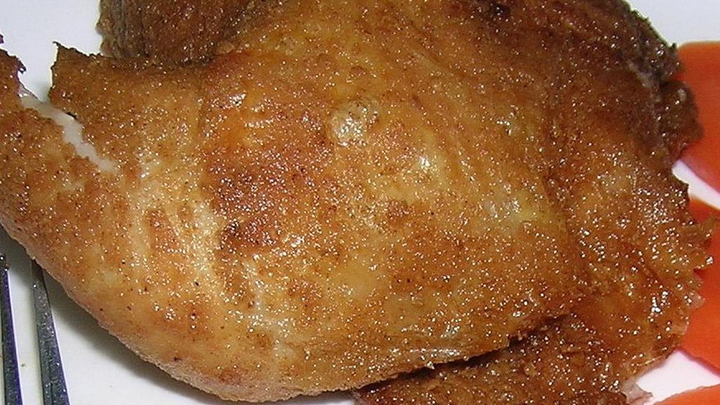 Kurczak smażony w mące (mięso ciemne i skóra)