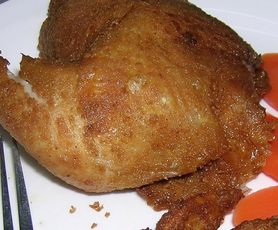 Kurczak smażony w mące (mięso ciemne i skóra)