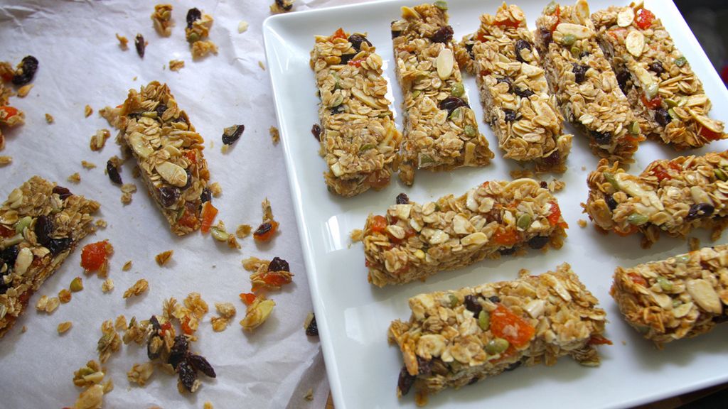 Migdałowe batoniki muesli z polewą (miękkie)