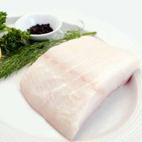 Surowy halibut grenlandzki