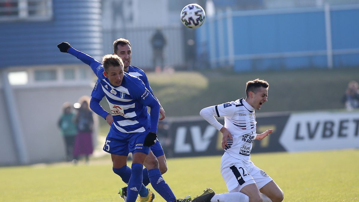 PAP / Piotr Augustyniak / Na zdjęciu: Jakub Rzeźniczak (z lewej)