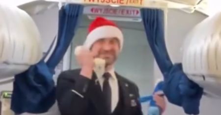 Polak hitem w sieci. Zaskoczył pasażerów na pokładzie