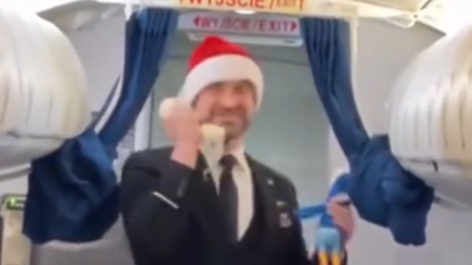 Steward zaskoczył pasażerów