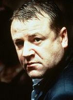 Ray Winstone i David Thewlis z nietowarzyską aktorką