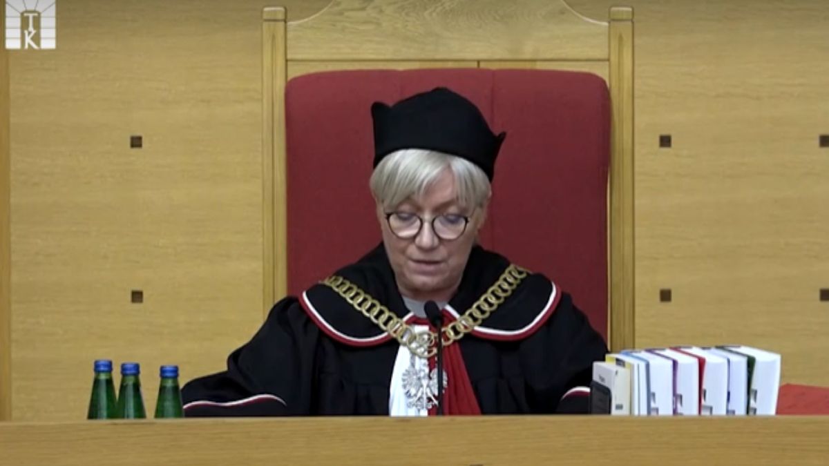 Trybunał Konstytucyjny orzekł, że przepisy Unii Europejskiej stoją w sprzeczności z postanowieniami polskiego rządu 