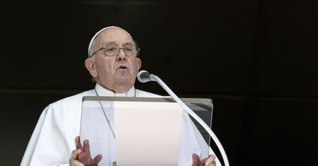 "Obraza godności ludzkiej". Papieski dokument potępia m.in. aborcję
