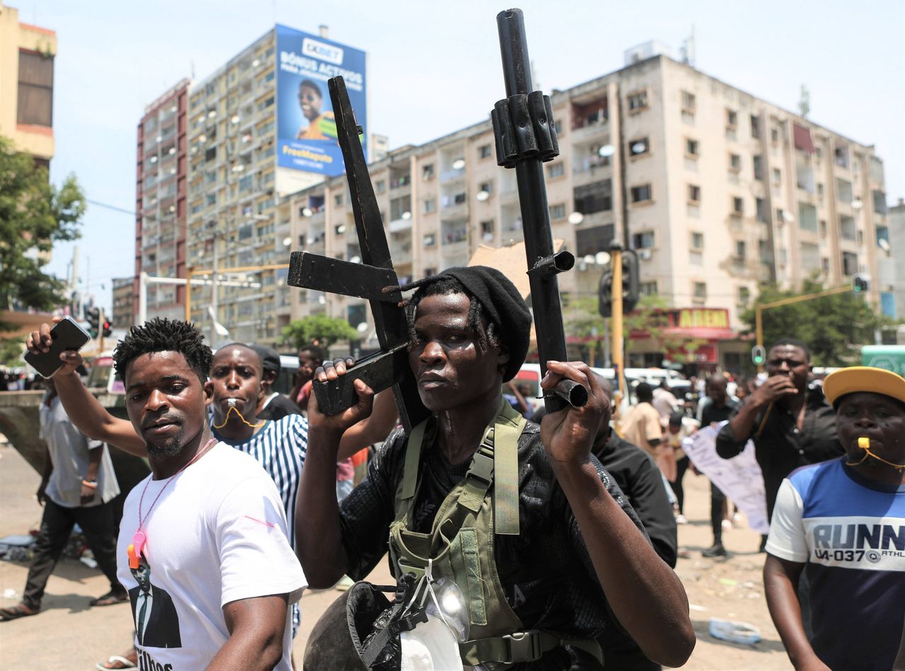 Chaos reigns in Mozambique after the presidential elections.