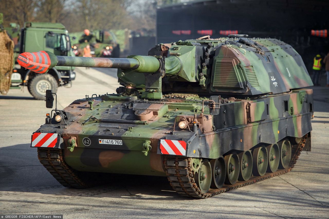 Zdjęcie z 14 lutego 2022 r.: Panzerhaubitze 200 - niemiecka samobieżna haubicoarmata kalibru 155 mm, opracowana przez firmy Krauss-Maffei Wegmann. Tego rodzaju maszyny dostarczane są Ukrainie z Niemiec