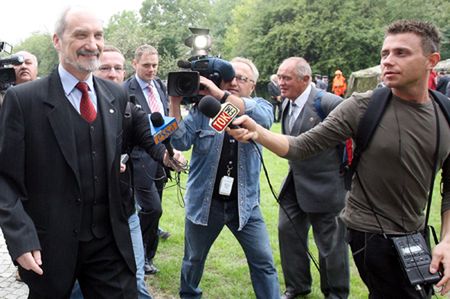 Minister Sikorski: moje upomnienie Macierewicz zapamięta