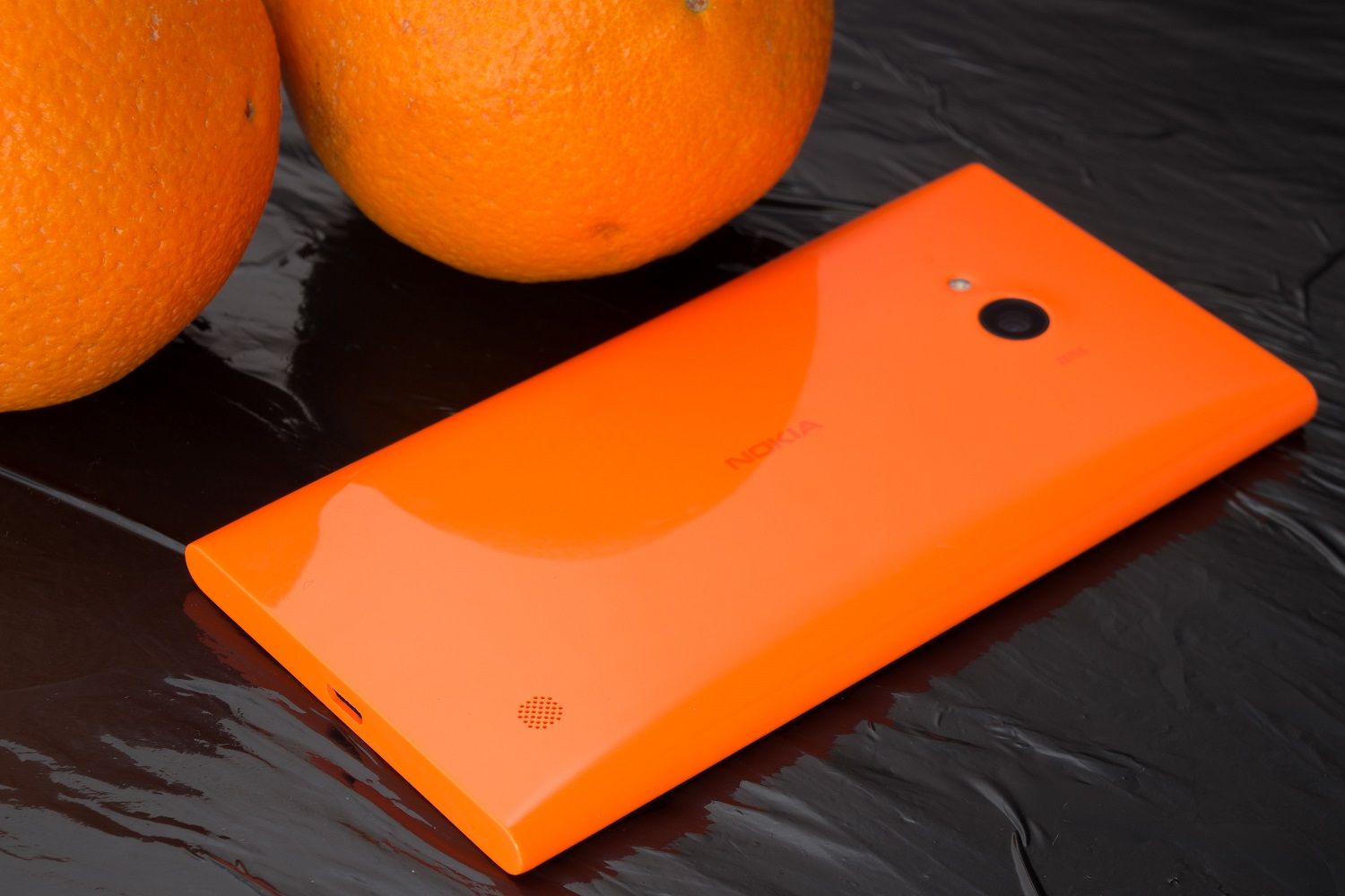 Nokia Lumia 735 – doskonała do samolubek, które nie wylądują na Instagramie 2