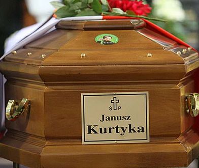 "Powinno pojawić się przepraszam" - pogrzeb J. Kurtyki