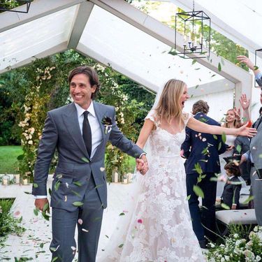 Gwyneth Paltrow i Brad Falchuk wzięli ślub. Aktorka miała suknie od Valentino