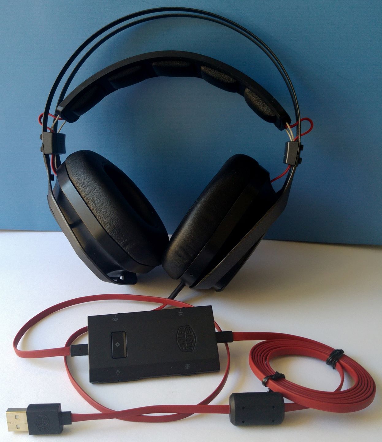 Cooler Master MasterPulse Pro: test słuchawek dla graczy z technologią Bass FX 5