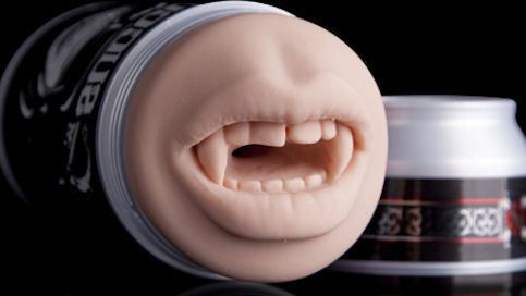 "Seksgadżet" dla wielbicieli wampirów (+18) 1