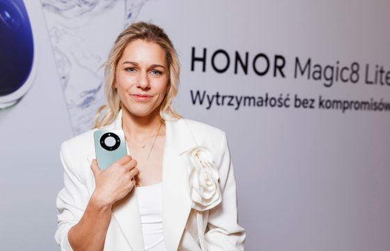 Mistrzyni olimpijska promuje chińską markę telefonów Honor