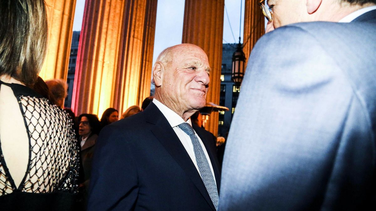   Koniec z biznesem filmowym. Były szef Paramount Pictures nie widzi szans dla branży fot. EASTNEWS