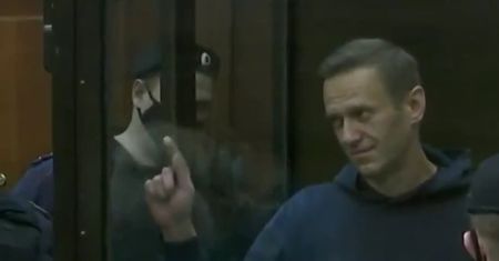 Kamery nagrały to, co zrobił Nawalny. Łzy cisną się do oczu