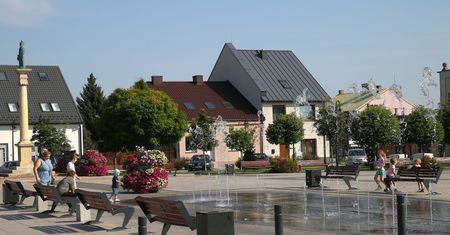 Bodzentyn na krawędzi bankructwa. Brak wypłat dla nauczycieli