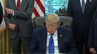 Trump zasnął w Białym Domu? Jest 10-sekundowe nagranie