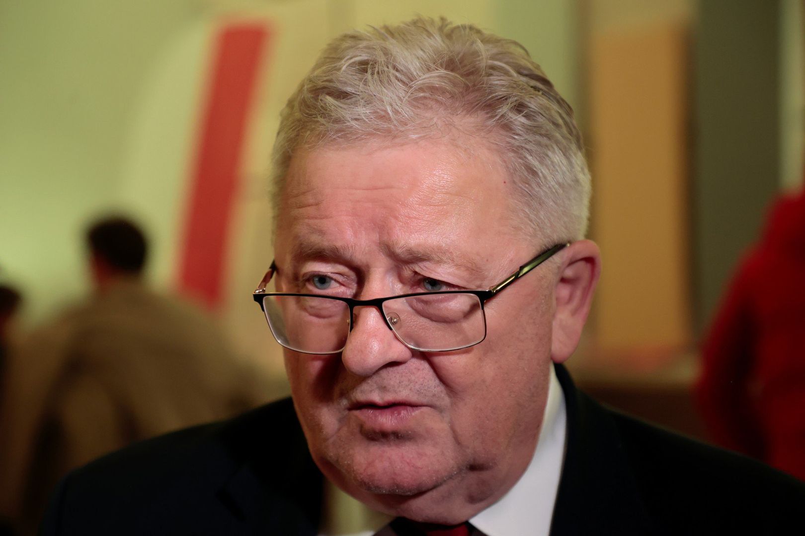 Związek zawodowy zarzucił brak wsparcia dla rolników, którzy ucierpieli w wyniku klęsk żywiołowych, oraz brak reakcji na problemy z aplikacją suszową.