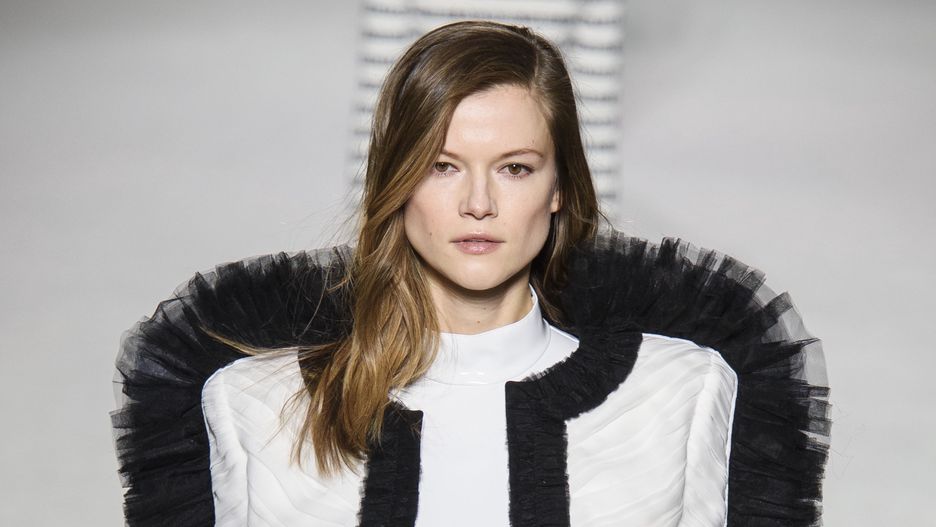Kasia Struss podczas Paris Fashion Week